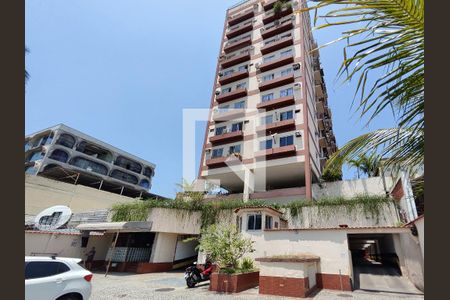 Apartamento à venda com 60m², 2 quartos e 1 vagaFachada e portaria