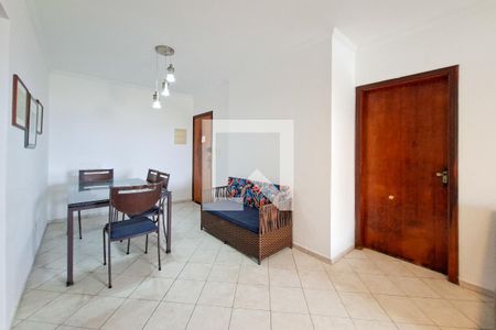 Sala de apartamento para alugar com 3 quartos, 86m² em Guilhermina, Praia Grande