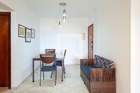 Sala de apartamento para alugar com 3 quartos, 86m² em Guilhermina, Praia Grande