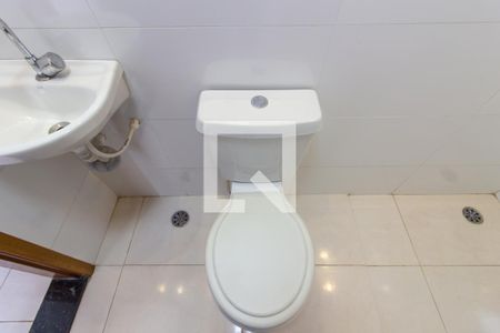 Apartamento para alugar com 38m², 2 quartos e sem vagaBanheiro