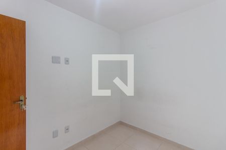 Quarto 2 de apartamento para alugar com 2 quartos, 38m² em Cidade Líder, São Paulo