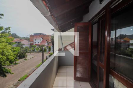 Casa à venda com 230m², 3 quartos e 1 vagaSuíte - Varanda