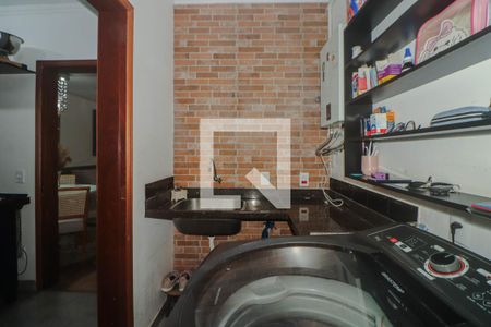 Casa à venda com 230m², 3 quartos e 1 vagaCozinha e Área de Serviço