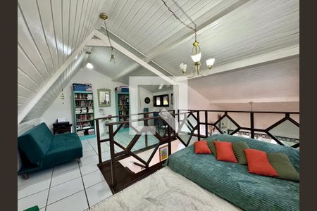 Casa de condomínio à venda com 130m², 2 quartos e 2 vagas Casa de condomínio à venda com 130m², 2 quartos e 2 vagasMezanino