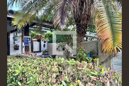 Casa de condomínio à venda com 130m², 2 quartos e 2 vagas Casa de condomínio à venda com 130m², 2 quartos e 2 vagasPlaquinha Quinto Andar