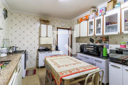 Casa para alugar com 200m², 4 quartos e 3 vagasCozinha