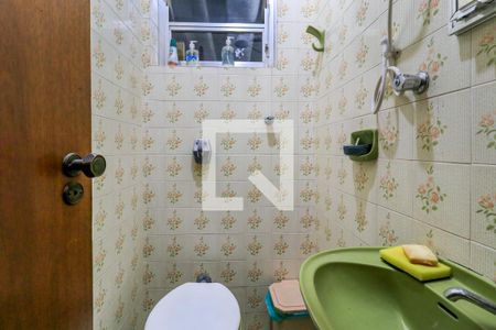 Casa para alugar com 200m², 4 quartos e 3 vagasBanheiro de serviço