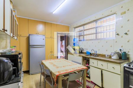 Casa para alugar com 200m², 4 quartos e 3 vagasCozinha