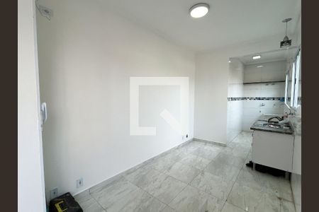 Sala/Cozinha de kitnet/studio para alugar com 1 quarto, 35m² em Vila dos Remedios, São Paulo