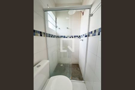 Banheiro de kitnet/studio para alugar com 1 quarto, 35m² em Vila dos Remedios, São Paulo