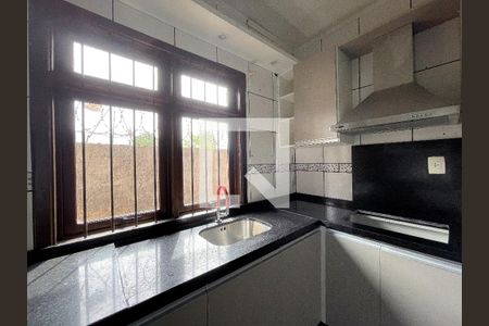 Casa à venda com 160m², 3 quartos e 1 vagaCozinha