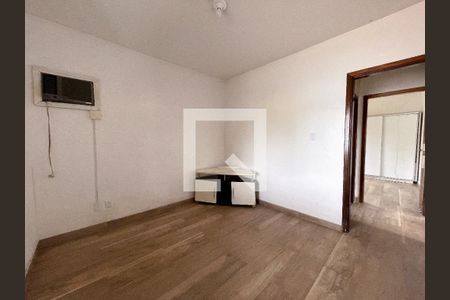 Quarto de casa à venda com 3 quartos, 160m² em Scharlau, São Leopoldo