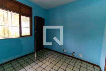 Casa à venda com 1500m², 5 quartos e 3 vagas Casa à venda com 1500m², 5 quartos e 3 vagasQuarto 1