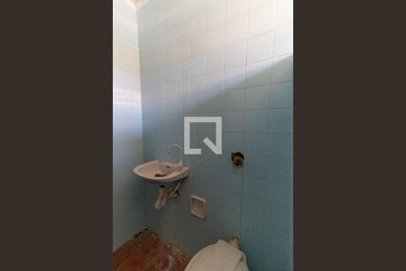 Casa à venda com 1500m², 5 quartos e 3 vagas Casa à venda com 1500m², 5 quartos e 3 vagasEdícula