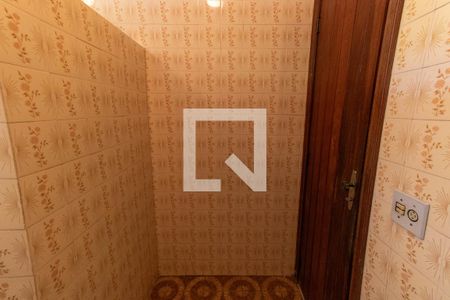 Casa à venda com 1500m², 5 quartos e 3 vagas Casa à venda com 1500m², 5 quartos e 3 vagasBanheiro Social