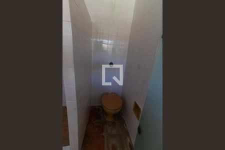 Casa à venda com 1500m², 5 quartos e 3 vagas Casa à venda com 1500m², 5 quartos e 3 vagasBanheiro Externo