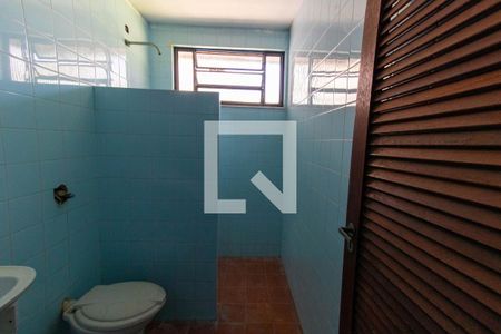 Casa à venda com 1500m², 5 quartos e 3 vagas Casa à venda com 1500m², 5 quartos e 3 vagasEdícula