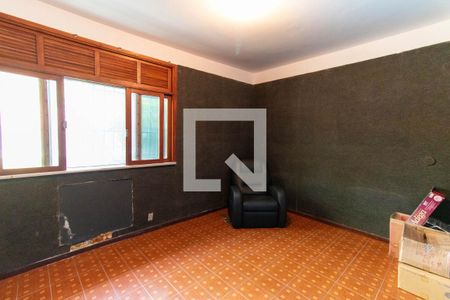 Casa à venda com 1500m², 5 quartos e 3 vagas Casa à venda com 1500m², 5 quartos e 3 vagasQuarto 4