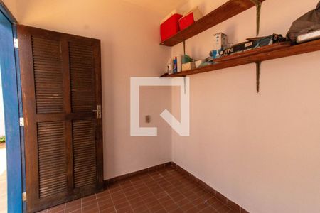 Casa à venda com 1500m², 5 quartos e 3 vagas Casa à venda com 1500m², 5 quartos e 3 vagasQuarto de Serviço