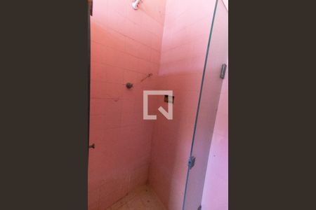 Casa à venda com 1500m², 5 quartos e 3 vagas Casa à venda com 1500m², 5 quartos e 3 vagasBanheiro de serviço