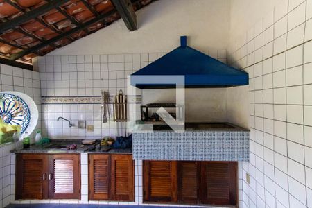 Casa à venda com 1500m², 5 quartos e 3 vagas Casa à venda com 1500m², 5 quartos e 3 vagasChurrasqueira