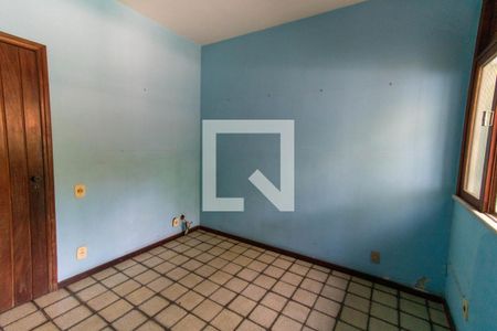 Casa à venda com 1500m², 5 quartos e 3 vagas Casa à venda com 1500m², 5 quartos e 3 vagasQuarto 1