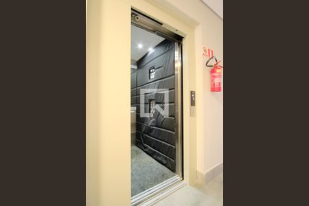 Studio à venda com 38m², 1 quarto e sem vagaÁrea comum