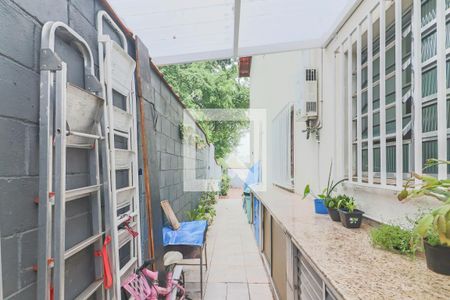 Casa à venda com 97m², 3 quartos e 2 vagasLavanderia / Quintal