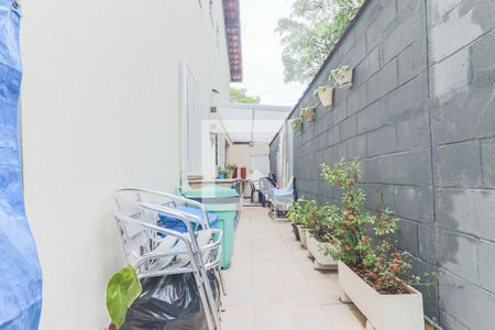 Casa à venda com 97m², 3 quartos e 2 vagasLavanderia / Quintal