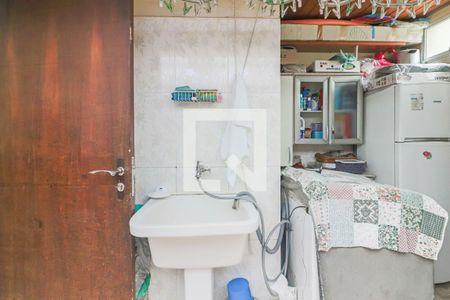 Casa à venda com 97m², 3 quartos e 2 vagasLavanderia / Quintal