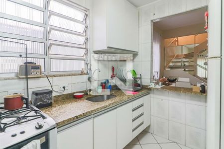 Casa à venda com 97m², 3 quartos e 2 vagasCozinha