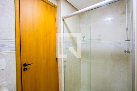 Apartamento à venda com 55m², 2 quartos e 1 vaga Apartamento à venda com 55m², 2 quartos e 1 vagaBanheiro