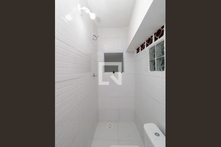 Casa para alugar com 60m², 2 quartos e sem vagaBanheiro da Suíte