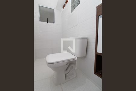 Casa para alugar com 60m², 2 quartos e sem vagaBanheiro da Suíte