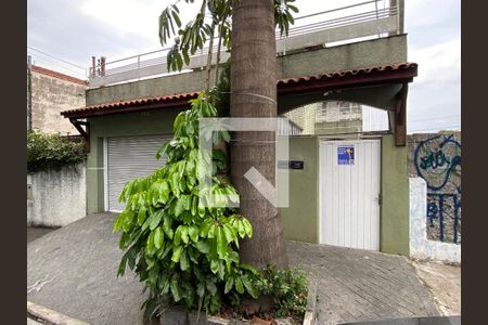 Casa para alugar com 60m², 2 quartos e sem vagaFachada com plaquinha