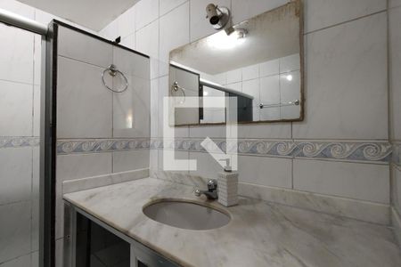 Casa de condomínio à venda com 250m², 5 quartos e 2 vagasBanheiro 1