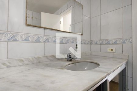 Casa de condomínio à venda com 250m², 5 quartos e 2 vagasBanheiro 1