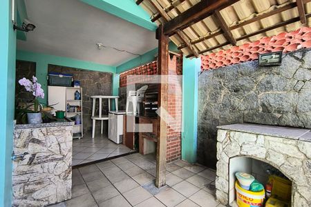 Casa de condomínio à venda com 250m², 5 quartos e 2 vagasChurrasqueira
