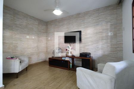 Sala de casa de condomínio à venda com 5 quartos, 250m² em Taquara, Rio de Janeiro