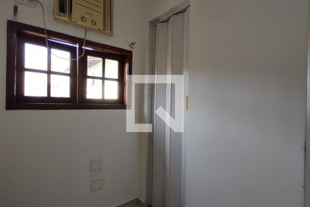 Casa de condomínio à venda com 250m², 5 quartos e 2 vagasQuarto 4 - Suíte