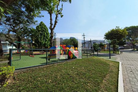 Casa de condomínio à venda com 250m², 5 quartos e 2 vagasÁrea comum - Playground