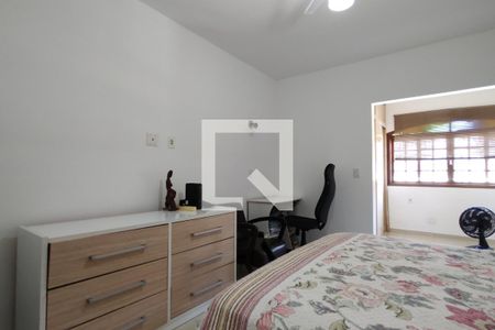 Casa de condomínio à venda com 250m², 5 quartos e 2 vagasQuarto 5