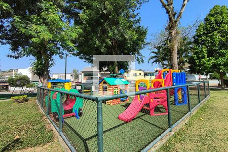 Casa de condomínio à venda com 250m², 5 quartos e 2 vagasÁrea comum - Playground