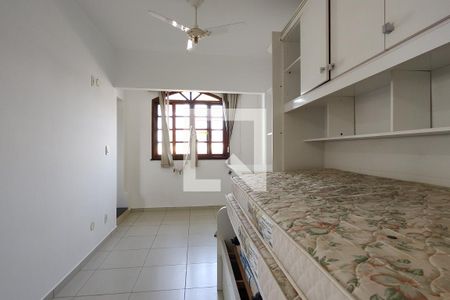 Casa de condomínio à venda com 250m², 5 quartos e 2 vagasQuarto 4 - Suíte