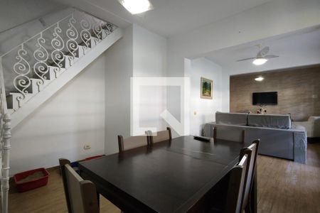 Casa de condomínio à venda com 250m², 5 quartos e 2 vagasSala de Jantar