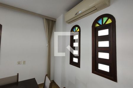 Casa de condomínio à venda com 250m², 5 quartos e 2 vagasSala de Jantar