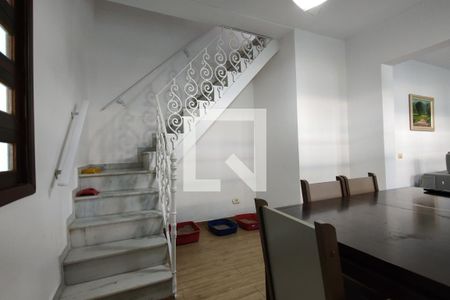 Casa de condomínio à venda com 250m², 5 quartos e 2 vagasSala de Jantar