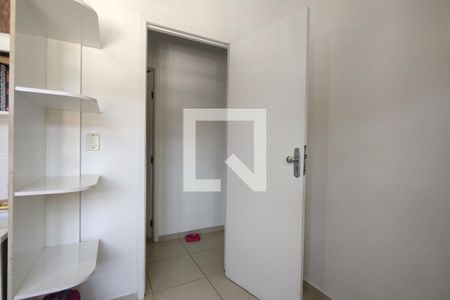 Casa de condomínio à venda com 250m², 5 quartos e 2 vagasQuarto 3