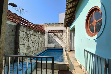 Casa de condomínio à venda com 250m², 5 quartos e 2 vagasPiscina