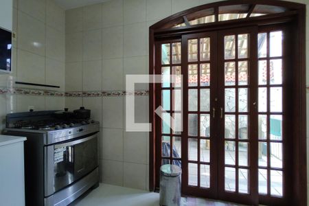 Casa de condomínio à venda com 250m², 5 quartos e 2 vagasCozinha - Armários